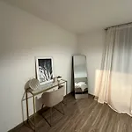 Zentrale, 55M2, Helle 2 Zimmer Whg Naehe Messe