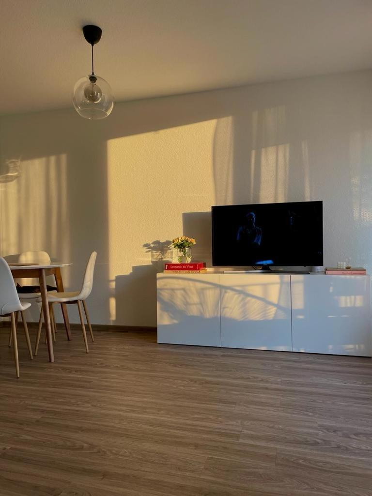 Zentrale, 55m2, Helle 2 Whg Naehe Messe Appartement
