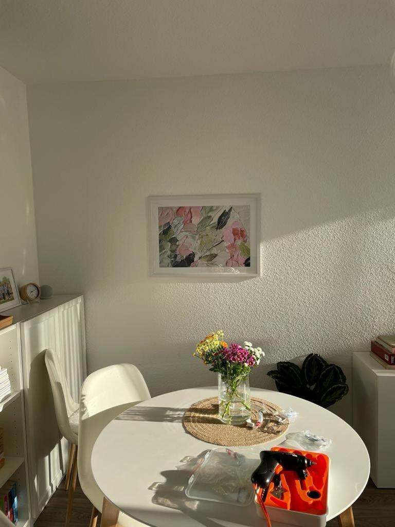 Zentrale, 55m2, Helle 2 Whg Naehe Messe Appartement