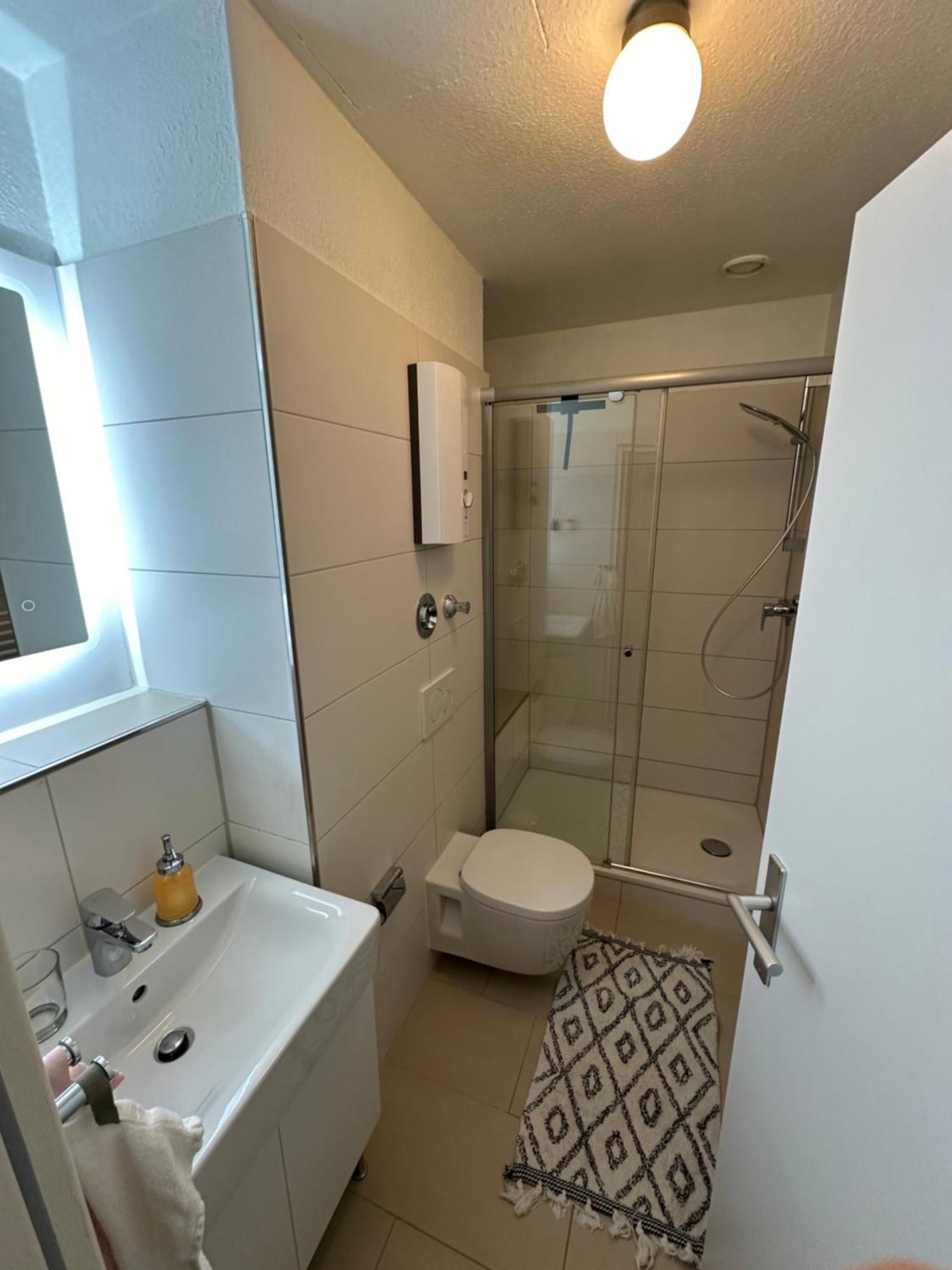 Appartement Zentrale, 55m2, Helle 2 Whg Naehe Messe Düsseldorf